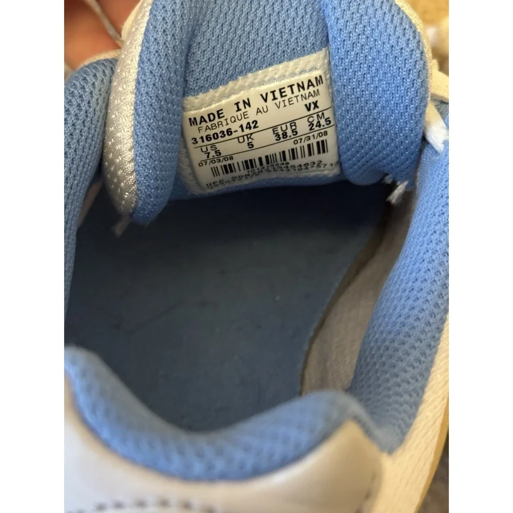 Nike‎ Air Zoom White Silver Blue Vintage Y2K Running Shoes Womens 7.5